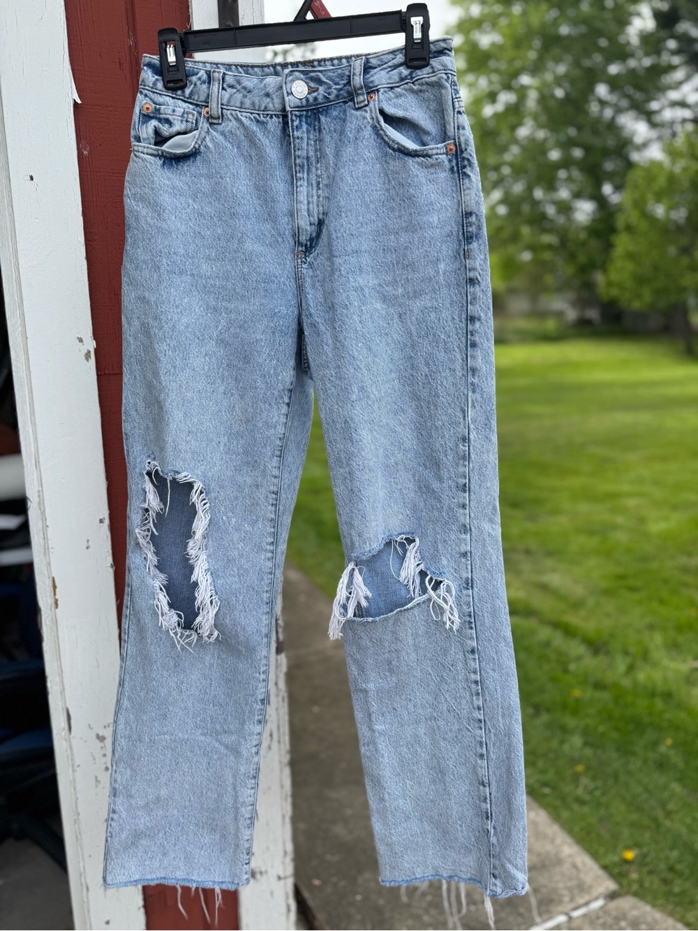 Garage Light Wash Distressed Straight Leg Jeans Women’s Size 26